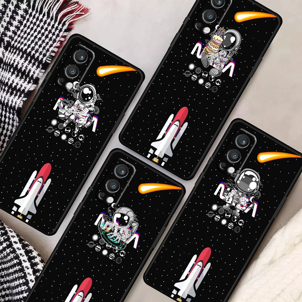 

Cartoon Cute Astronaut Soft Shockproof Black Phone Case For OnePlus Nord 2 CE N10 9Pro 8Pro 8T 7T 7 6T 6 5T 5G Coque