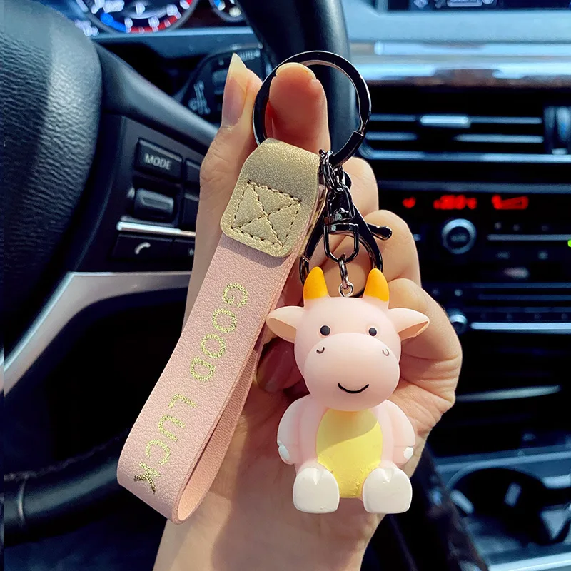

Cute Cow Doll Keychain Lovely Cartoon Dairy Lovers Car Key Chain Girl Bag Pendant Accessories Keyring Lovers Holiday Gifts.