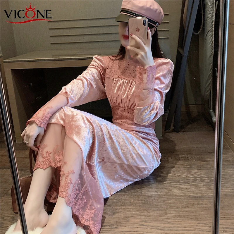 Элегантное бархатное платье-юбка VICONE с кружевными швами для конференций