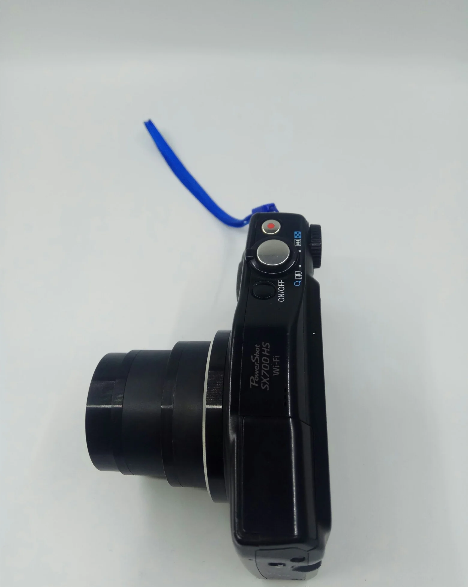 USED Canon PowerShot SX700 HS Digital 16.1 megapixel CMOS Camera with 30x optical zoom, 4x digital zoom 1080p HD video