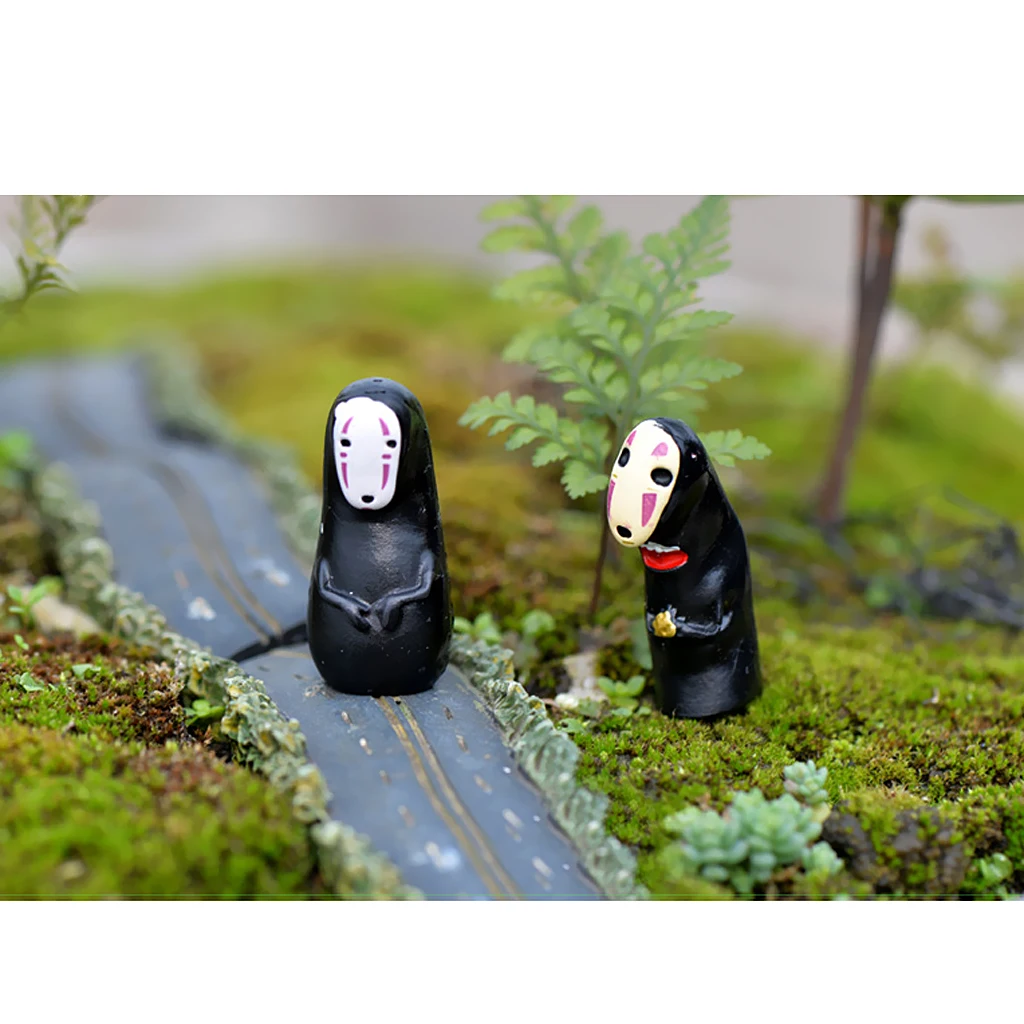 

Micro Landscape Resin Bonsai Faceless Men Statue Garden DecorPack of 4