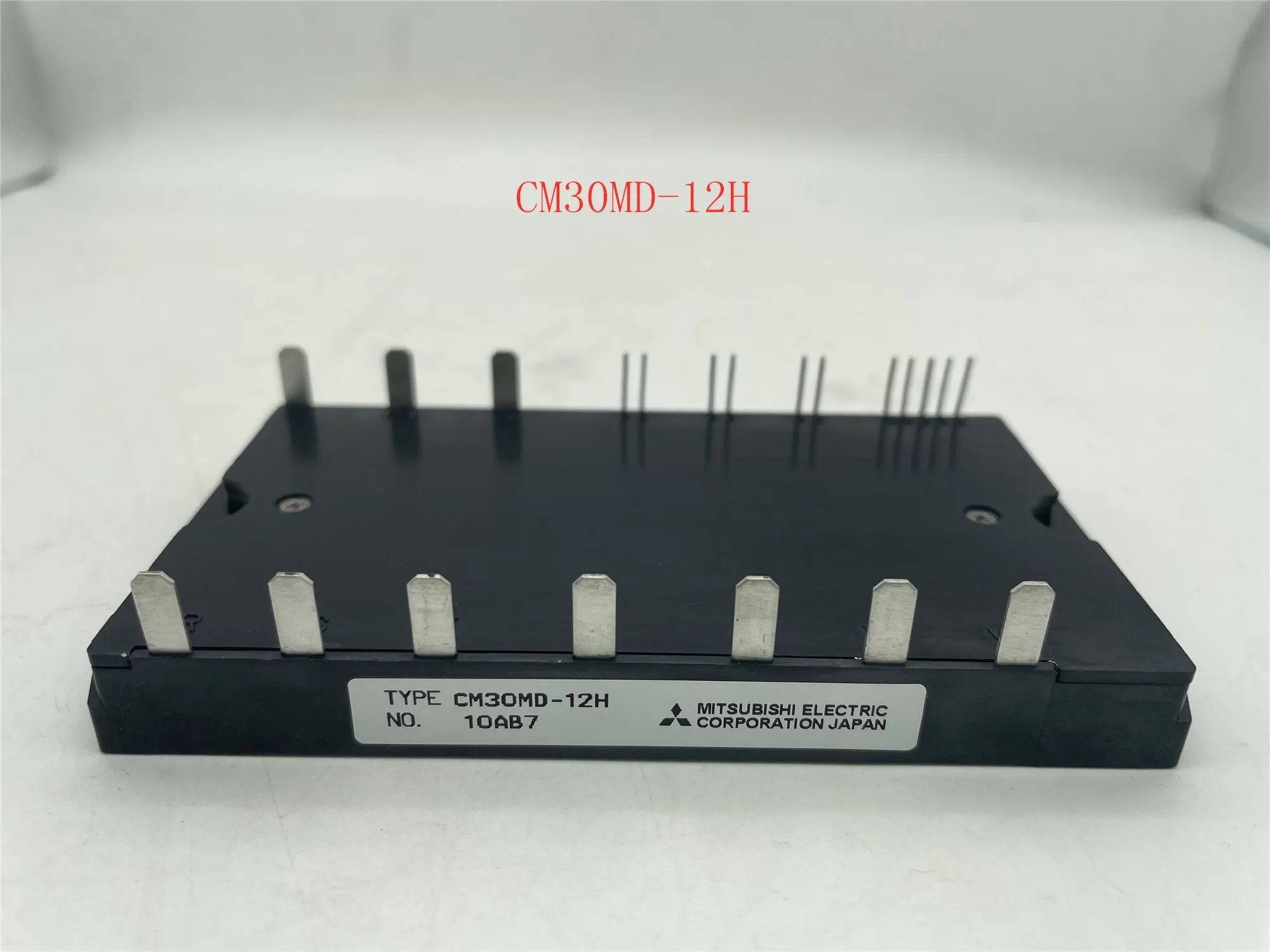 100% новый и оригинальный Гарантия 90 дней CM30MD-12H | Электроника