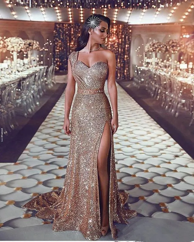 

Sparkle Evening Dresses A-line One-shoulder Sequins Beaded Slit Dubai Saudi Arabia Long Prom Dress Gown Robe De Soiree