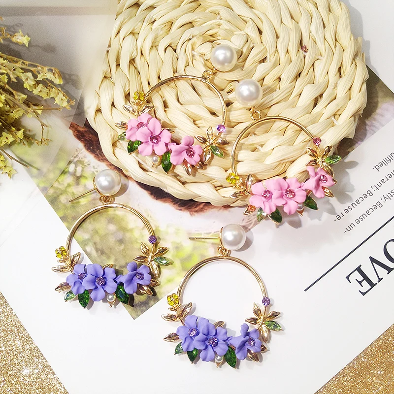 Женские серьги кольца с цветком в Корейском стиле круглые золотистого цвета