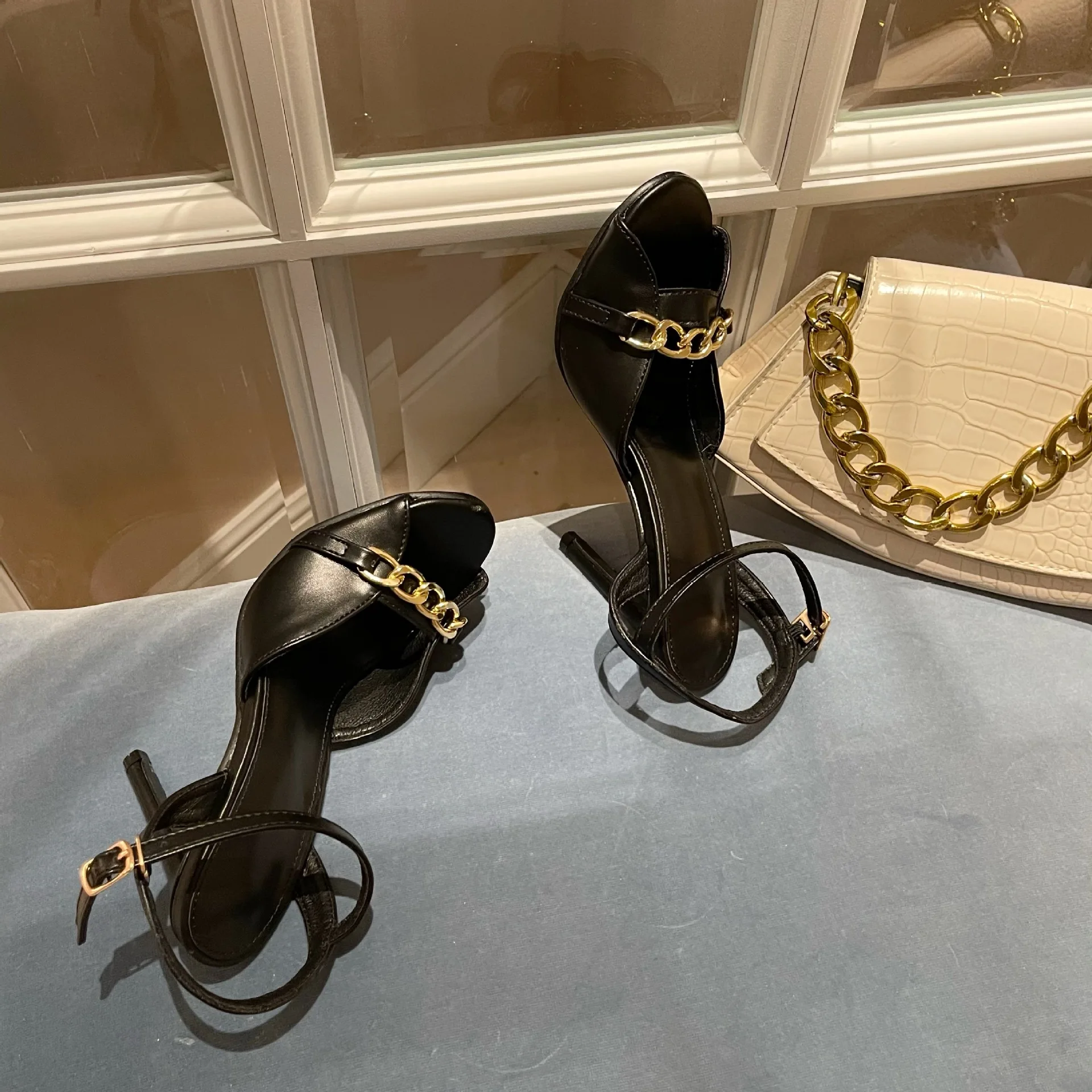 

Fashion Womens Shoes 2021 Buckle High Heel Sandals Suit Female Beige Open Toe Luxury Comfort Strap New Low High-heeled Summer Bl