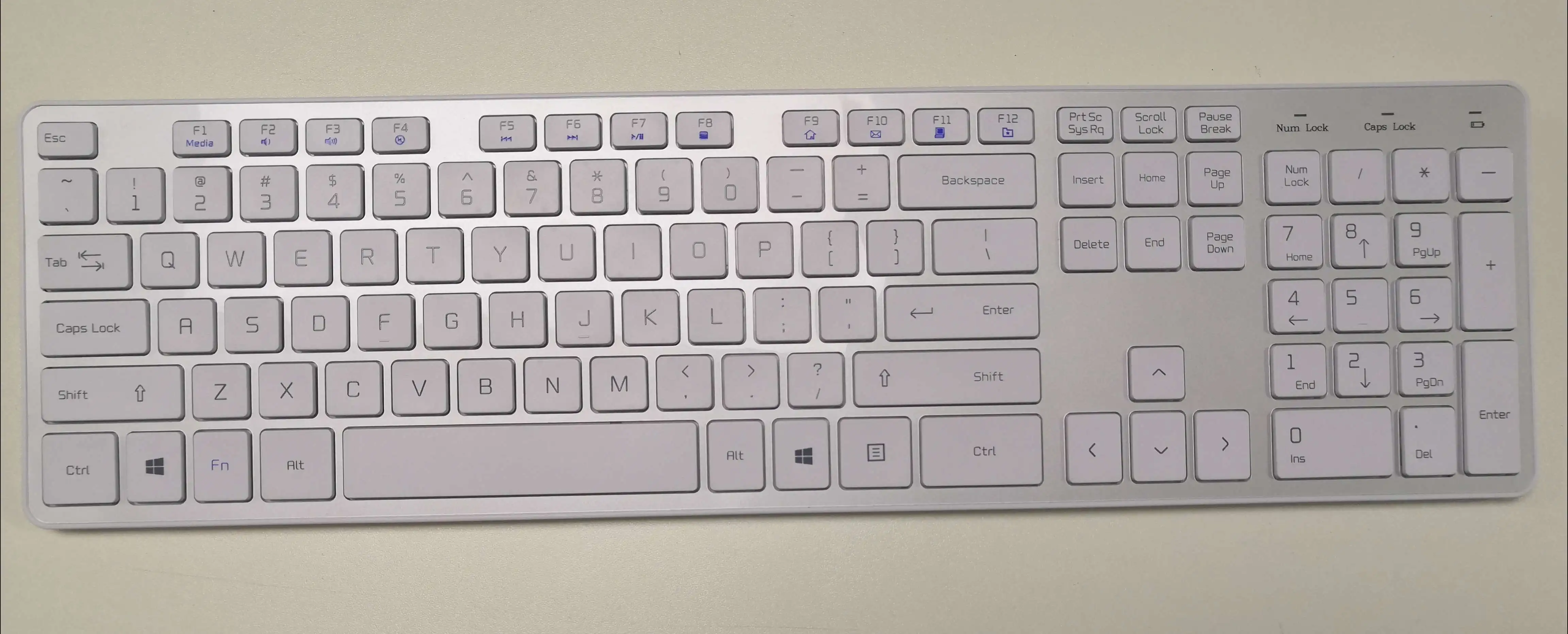 

B.Friend Wireless Keyboard RF1430, Scissors key switch 105 keys full size