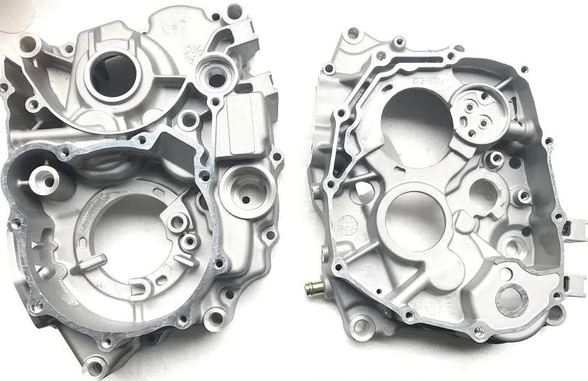 

CB250 ZONGSHEN 250 T4 CQR250 Motorcycle Engine Crankcase Left Right Cover