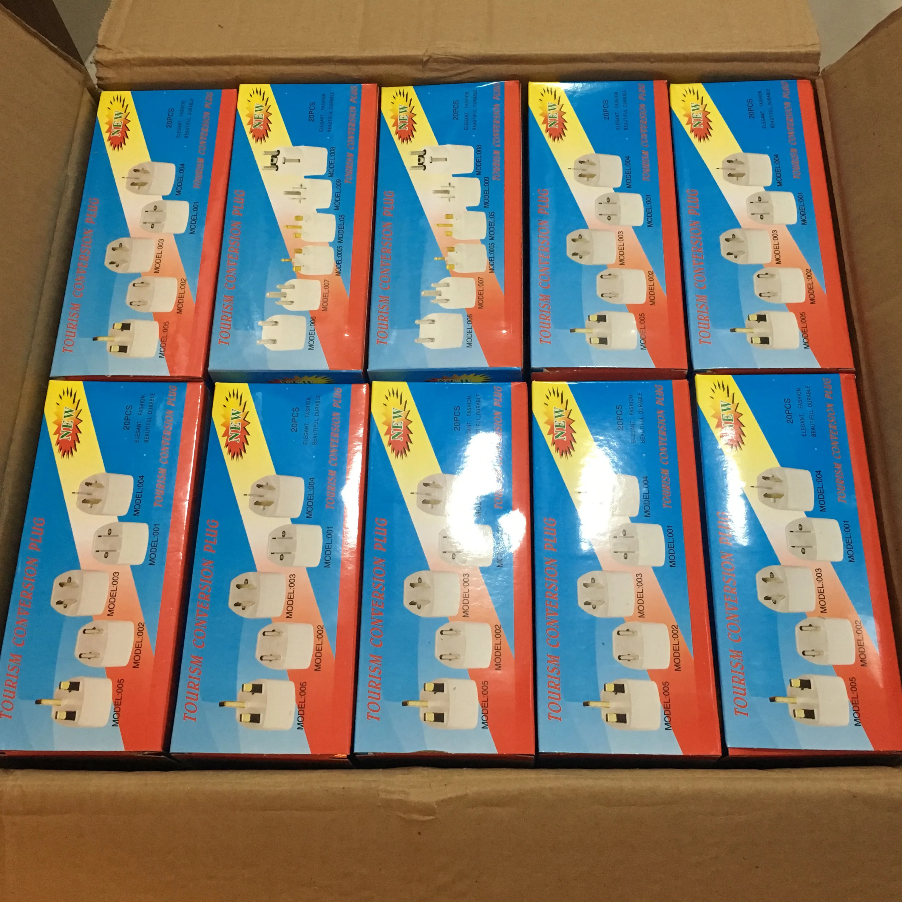 Универсальное сетевое зарядное устройство переменного тока с вилкой US/UK/AU/EU 1 шт. |