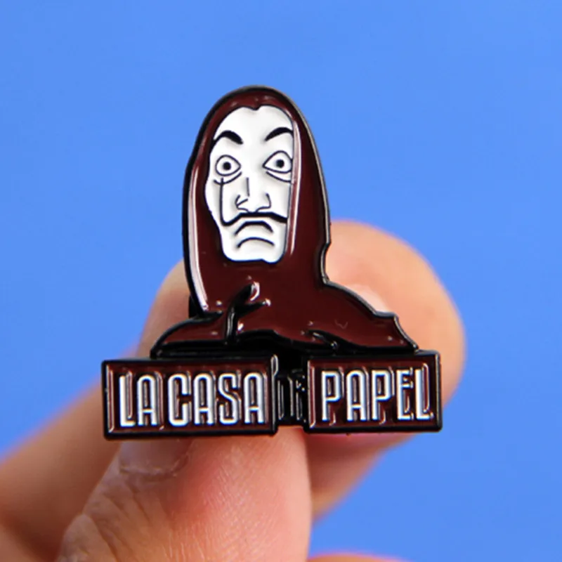 Эмалированная брошь с изображением дома бумаги Сальвадора Дали | Украшения и