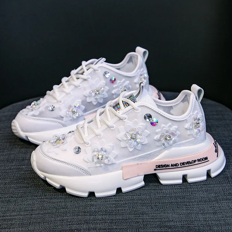 Массивные кроссовки Женская Вулканизированная обувь Удобная женская Белые