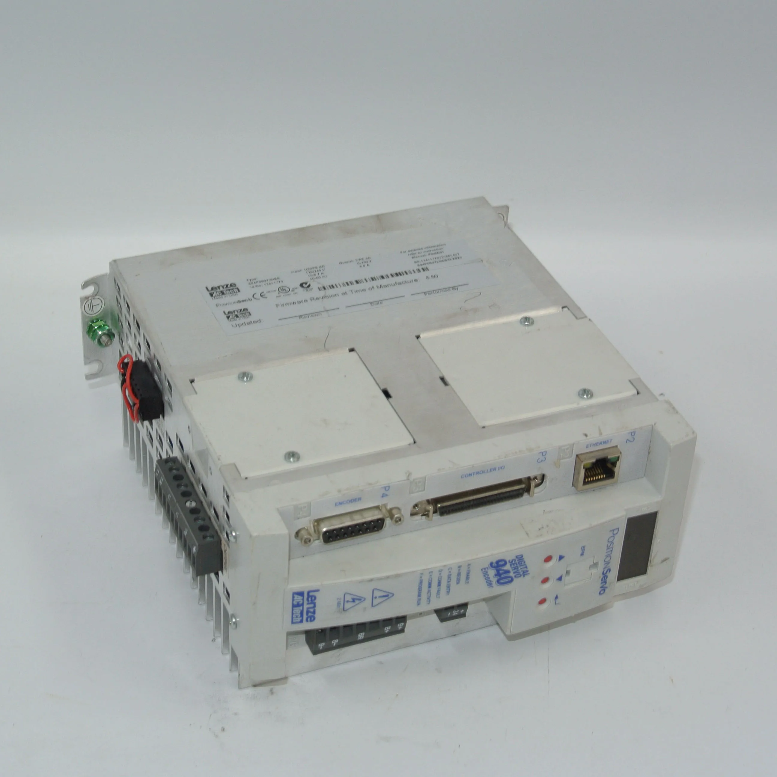 

Lenze servo E94P080Y2NES 100% протестирован в хорошем состоянии