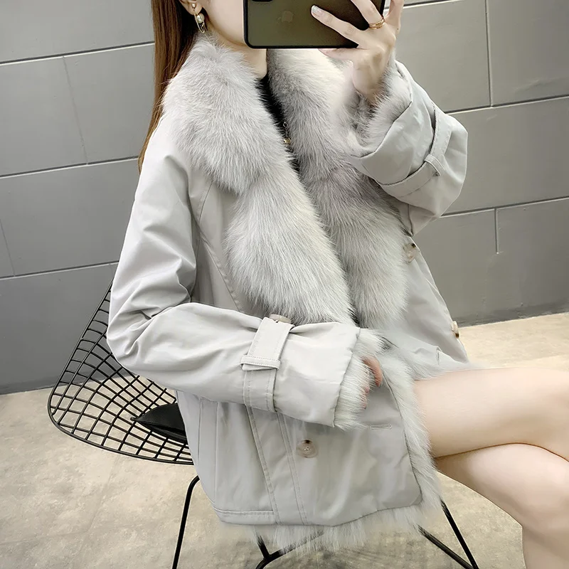 

2021 the New Style Overcomes the Female Fox Fur Grass Inner Liner, the Long Young Genuine Short Man Wears a Coat on Both Si