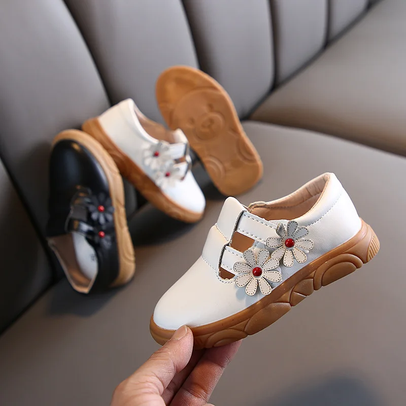 

2021 Spring Autumn New Girl Shoes Solid Color Princess Soft Bottom Peas Shoes Flowers Comfortable Shoes Low-heeled Leather Shoes