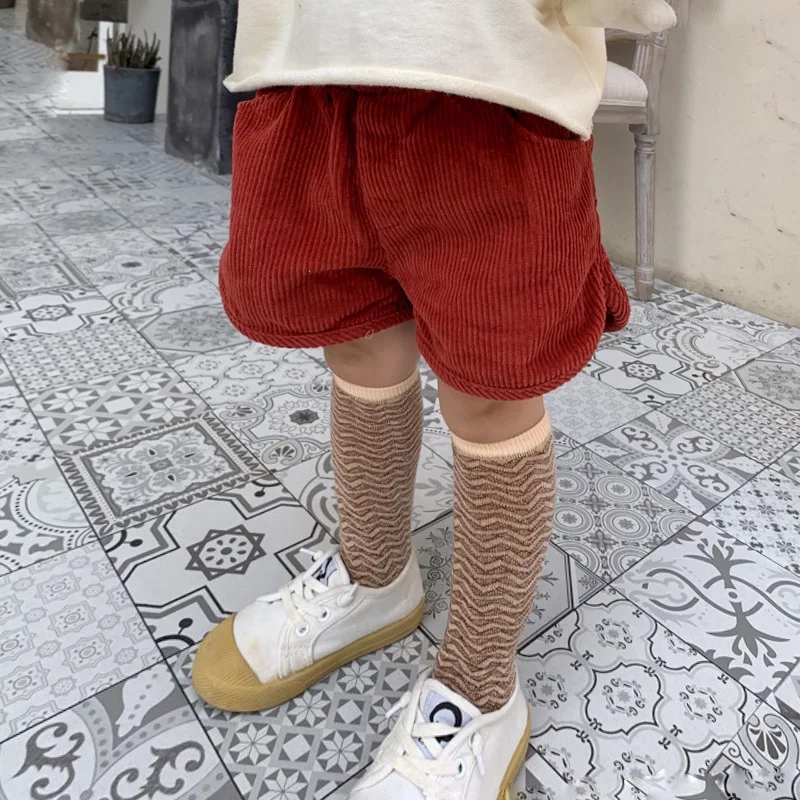 Весенне осенние шорты для маленьких девочек однотонные свободные универсальные