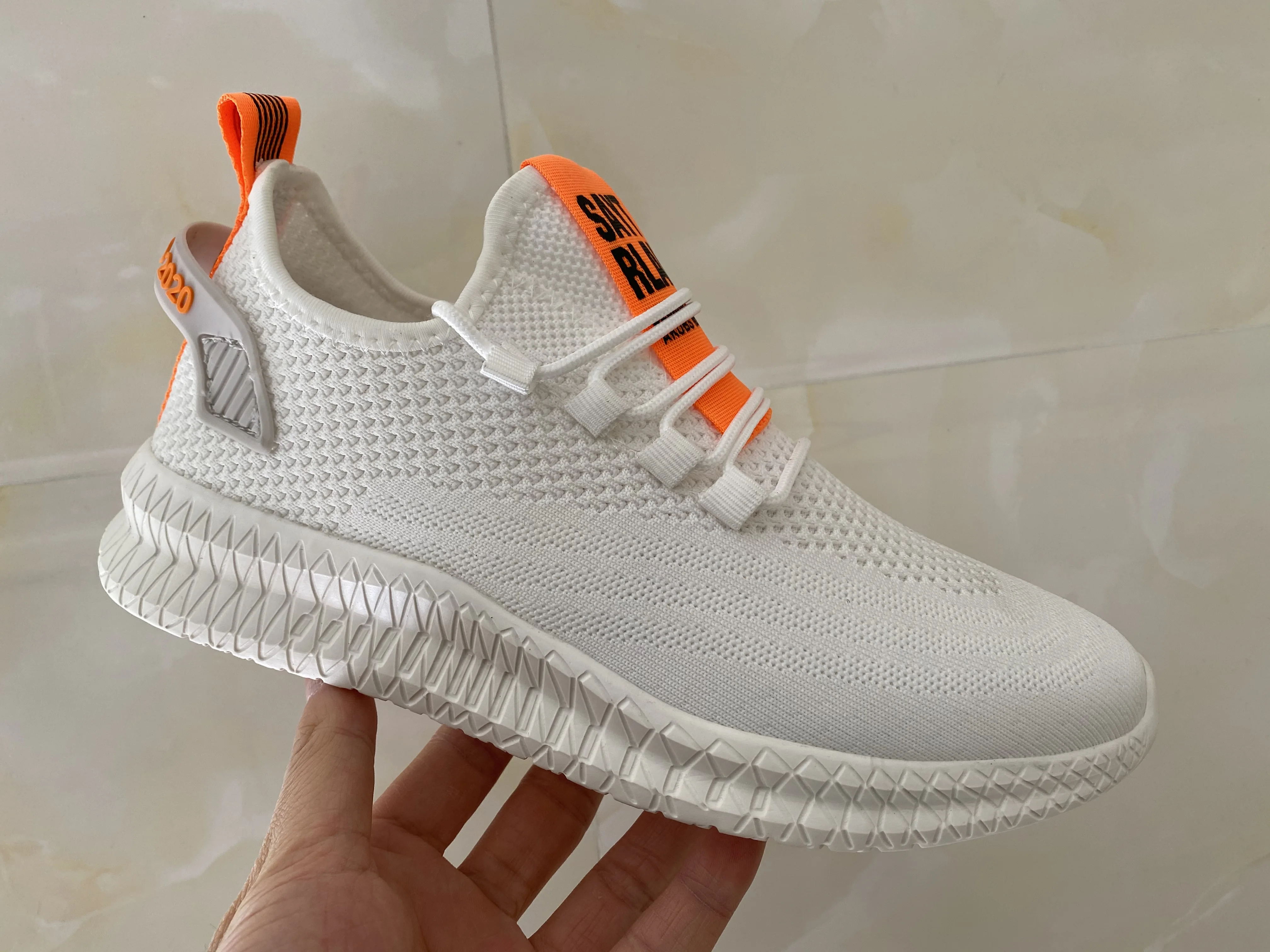 

2020 New Mesh fashion Sneakers Men Casual Shoes Lac-up Lightweight shoes Comfortable Breathable Walking shoe Zapatillas Hombre