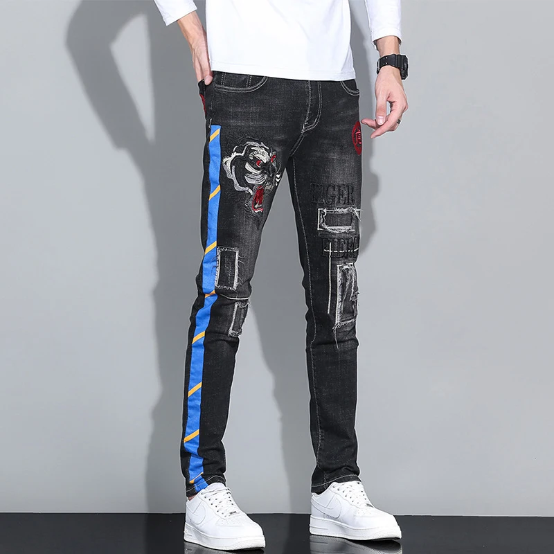 

Men Tiger Embroidery Stretch Denim Jeans Streetwear Chines Letter Embroidered Slim Pencil Pants Patchwork Ripped Trousers