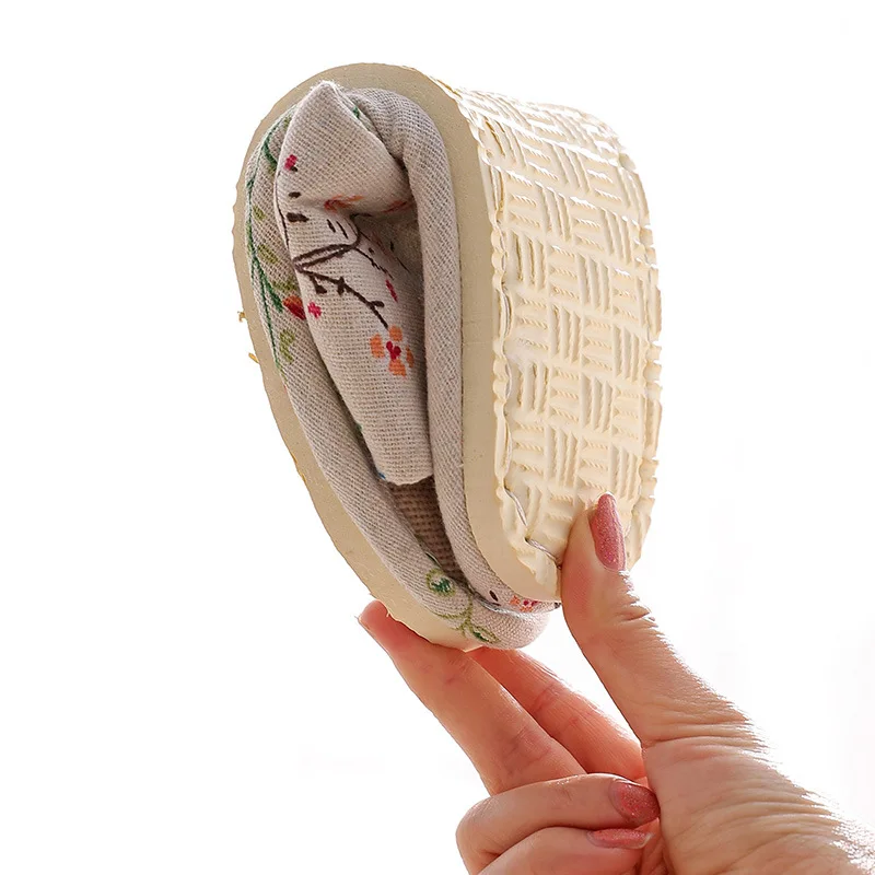 

Women Floral Indoor Home Slippers Spring Autumn Flip Flops Linen Slides Slippers Wedding Shoes Hotel Slippers Silent Unisex