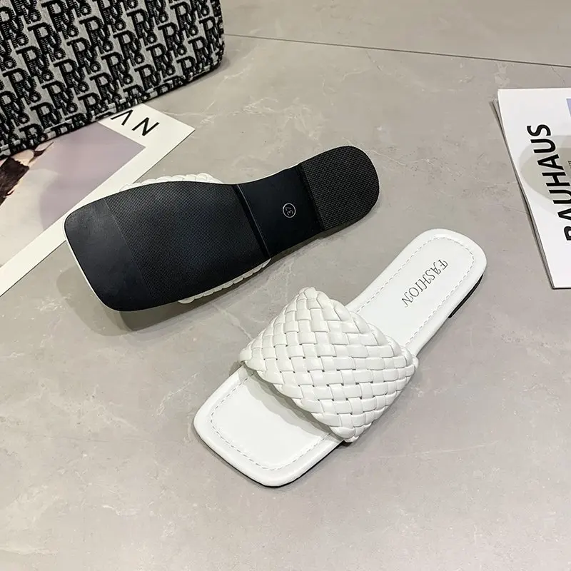 

New Fashion Weave Slippers Women Square Toe Flat Casual Shoes Women Slide 2021 Summer Flip Flops Beach Sandal Slipper Big Size41