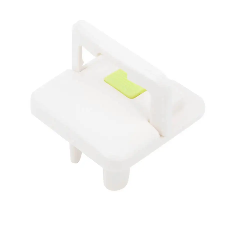 Простота установки с защитой от поражения электрическим током протектор