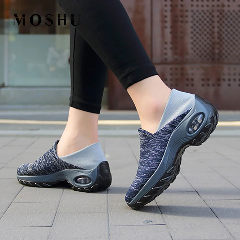 

2021 Vulcanize Shoes Women Fashion Light Platform Sneakers Breathable Mesh Socks Sport Shoes Female Slip On Flat Shoes