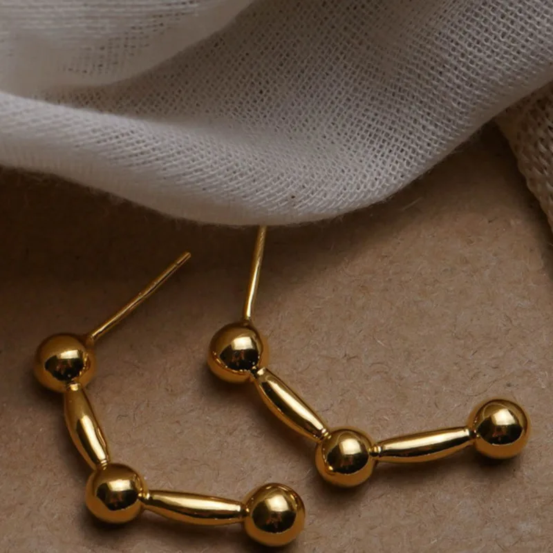 

2020 Korea New Design Trend Simple Geometric Distortion Irregular Curve Stud Earrings Gold Silver Color For Women Girl Jewelry