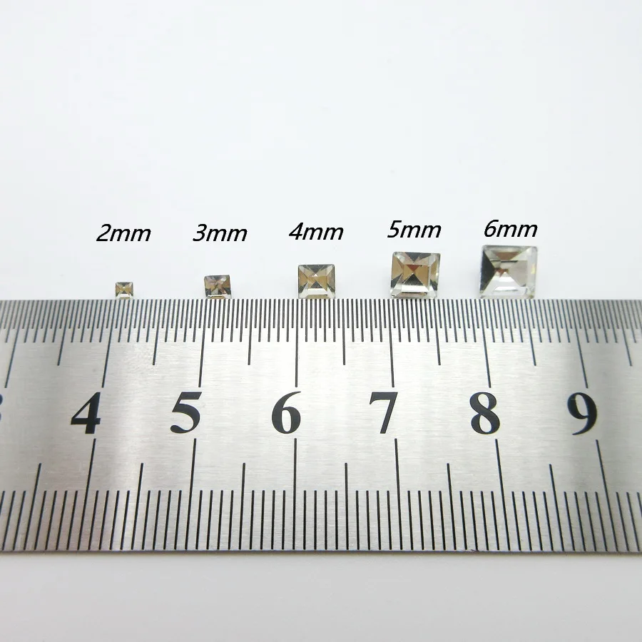 Сверкающие 2мм-6 мм прозрачное стекло кристаллическая пирамида Точка назад