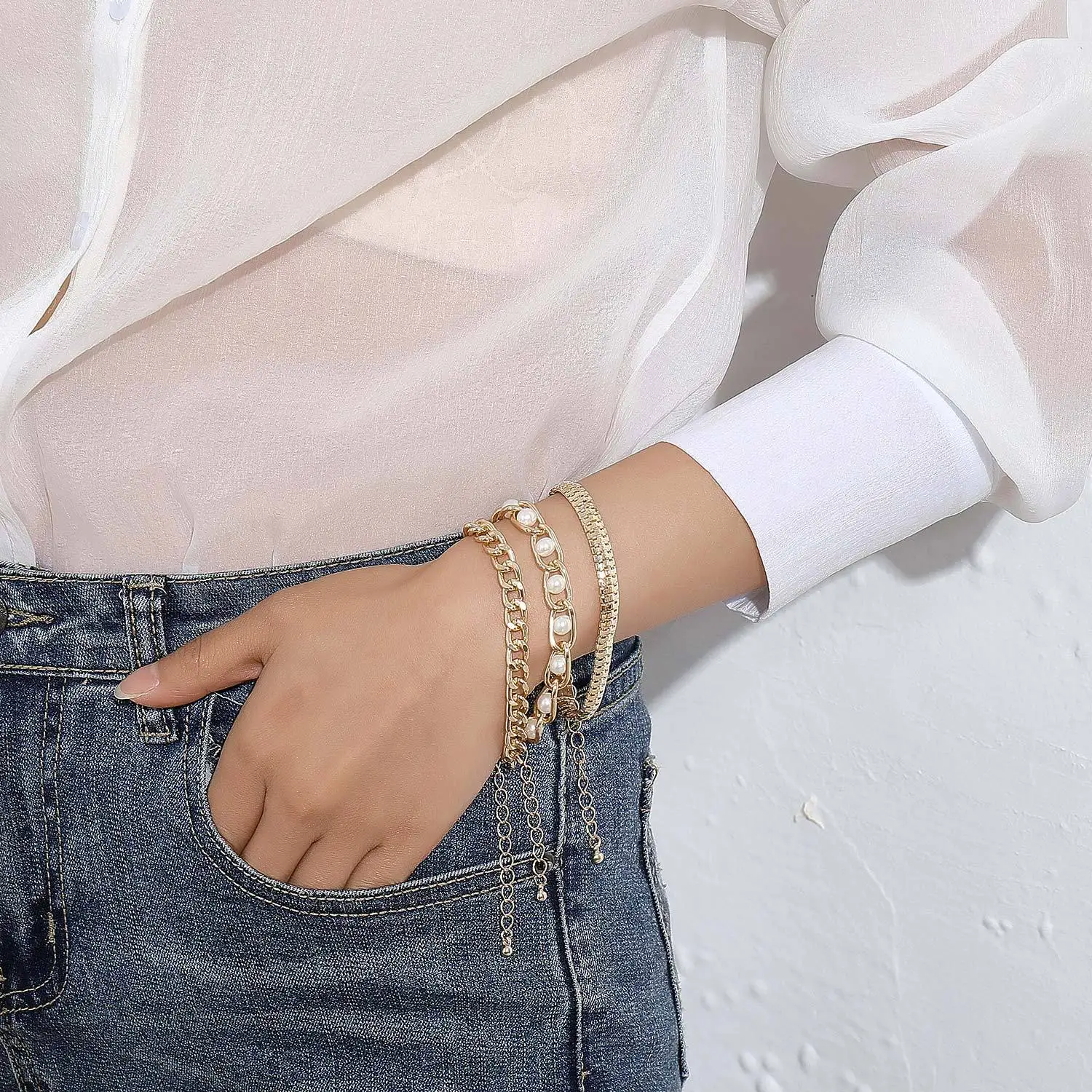 

The new golden fashion pearl golden bracelet three-piece punk bracelet bracelet restoring ancient ways