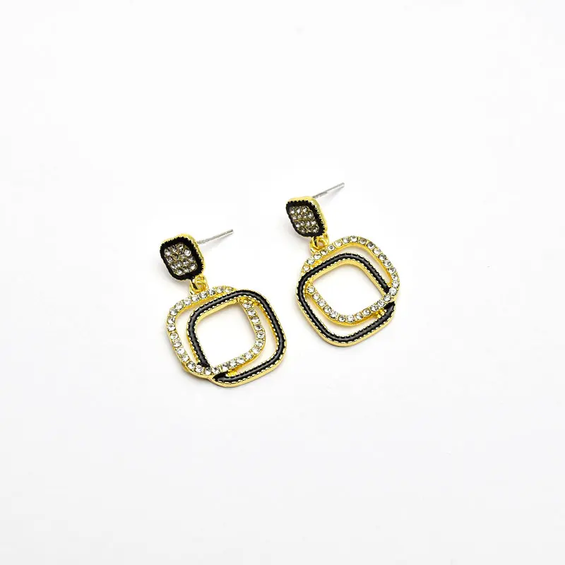 

S925 Silver Needle Stud Earrings for Women Korean Fashion Retro Square Non-Allergic Square Diamond Pendant Hanging Earrings