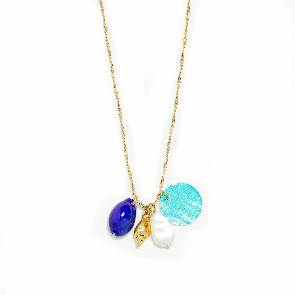 

Bohemian Handmade Women Necklace Shell Gold Coin Portrait Pendant Beach Casual Jewelry Suitable for Ladies Accessories