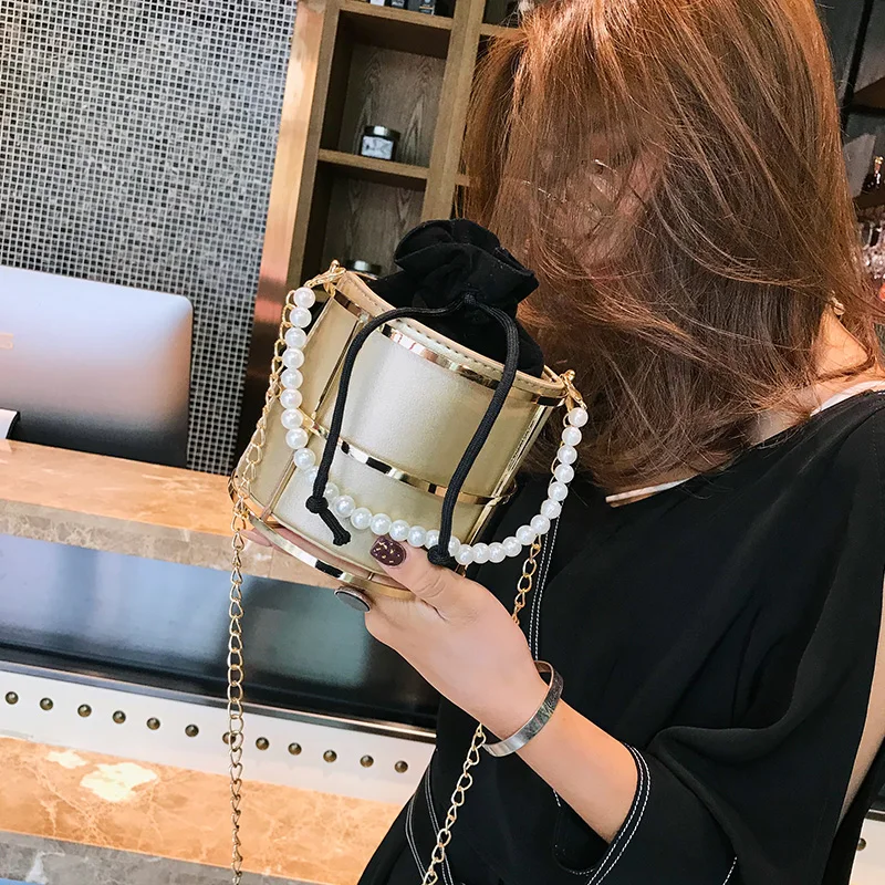 Fashion Women Bucket Bags Designer Luxury Pearls Beaded Handle Women Handbags Chain Shoulder Crossbody Bags Evening Clutch Purse