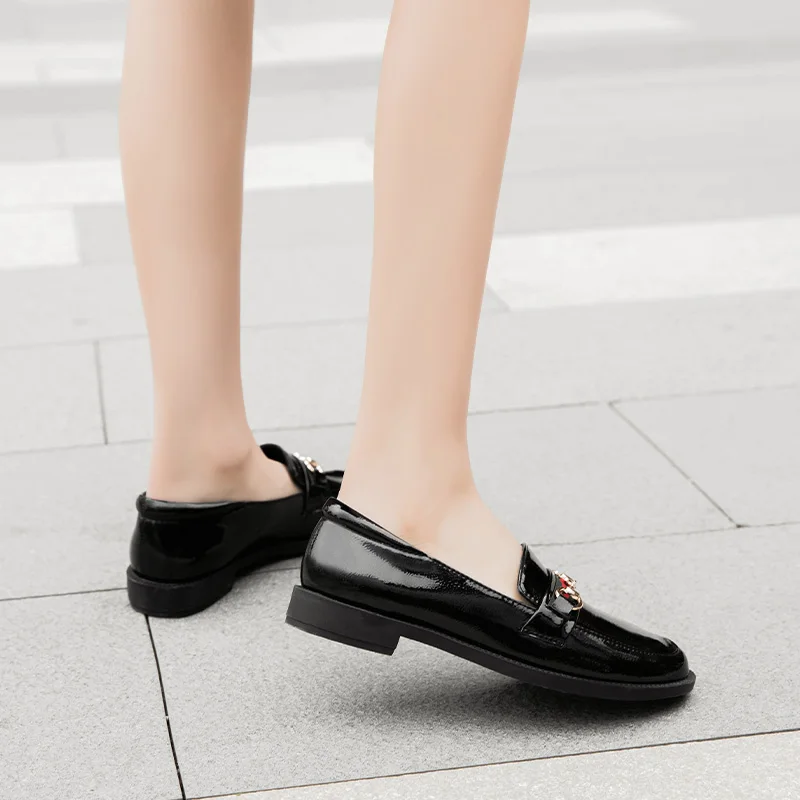 Новое поступление 2020 года женская обувь на плоской подошве Лоферы без застежки с