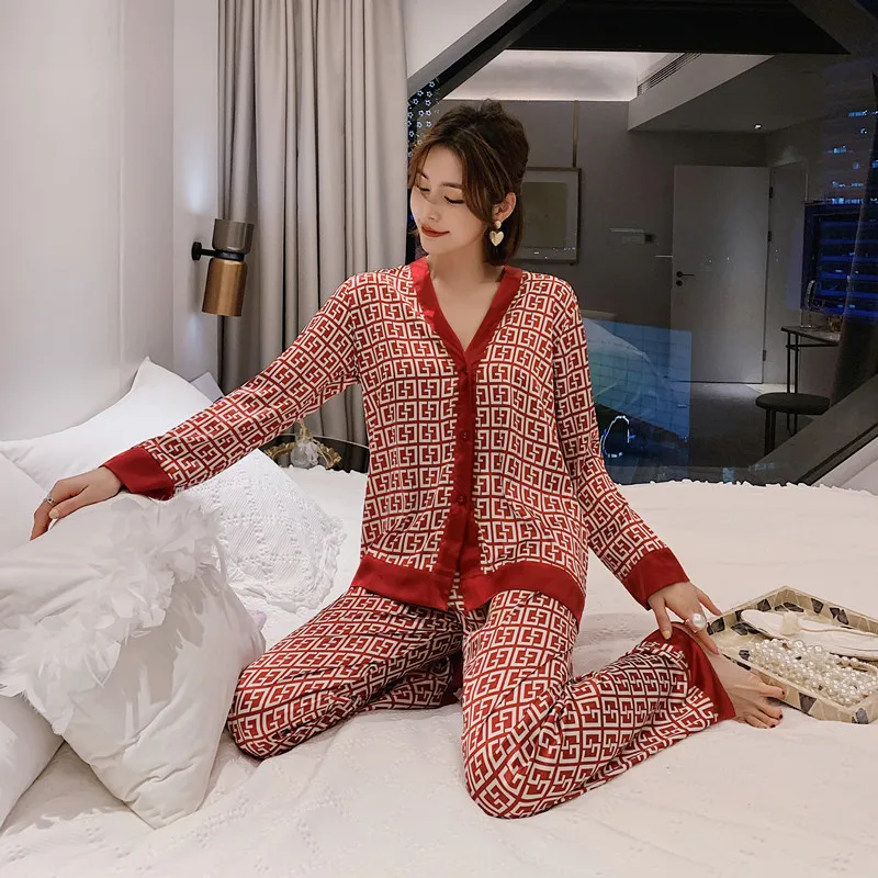 Women's Pajamas Set V Neck Luxury Cross Letter Print Sleepwear Silk Like Home Clothes XXL Large Size Nightwear костюм женский