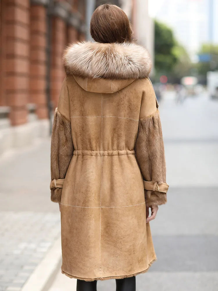 Fashion Fox Hooded Sheepskin Wool One Woman Shearling Coat Mink Fur Grass Winter