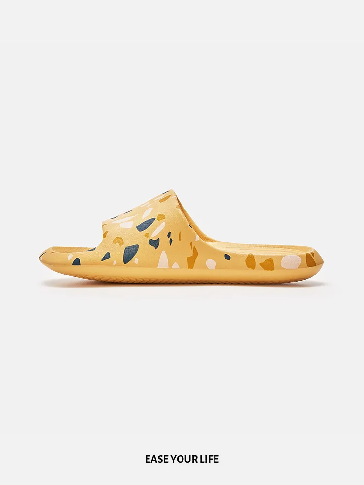

Women's shoes in summer indoor slippers bathroom cool slippers are fashionable, breathable, non slip and deodorant