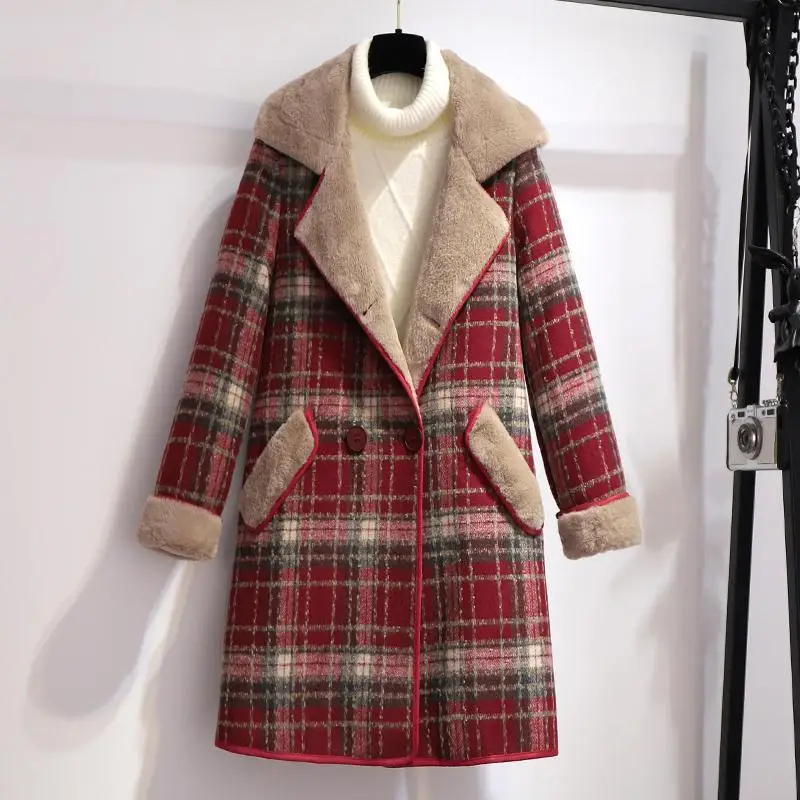 

Coats & Jackets