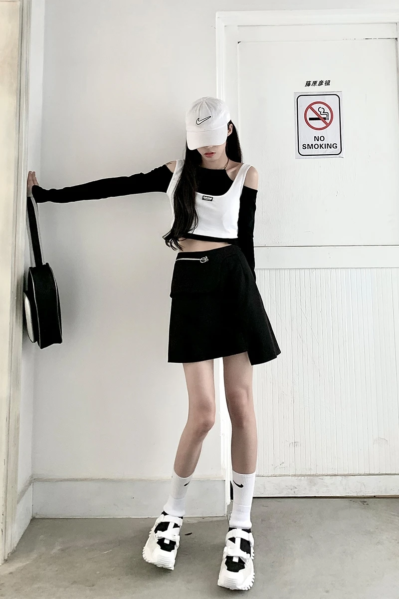 

Fashion Strapless T-shirt Women's Short 2021 Spring New Long Sleeve Top Camisole Two-piece Set