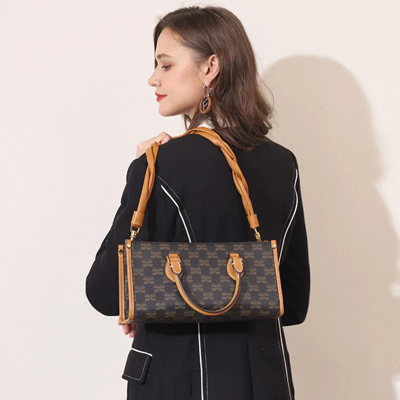 

High-quality Genuine Leather Retro Presbyopia Atmospheric Ladies Handbag 2021 New Wild Large-capacity One-shoulder Underarm Bag