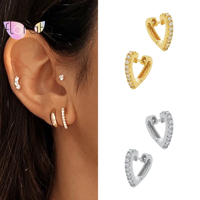 

Женские серьги-кольца из серебра 925 пробы с фианитами