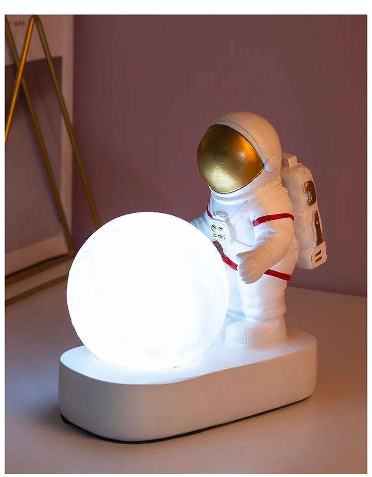 Ночник с астронавтом в скандинавском стиле декоративный Настольный светильник