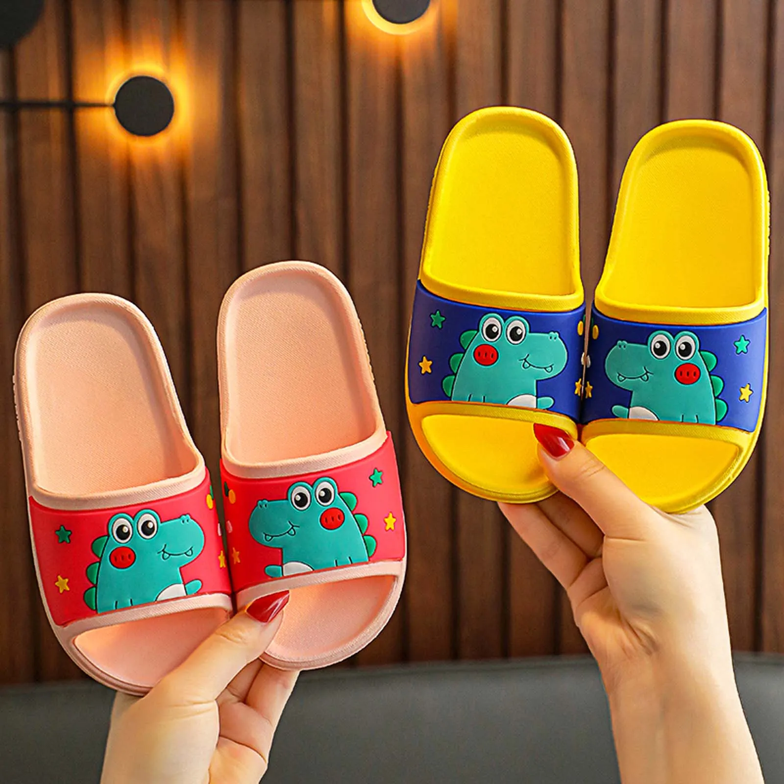 

Girls Boys Indoor Slippers Slide Sandals Kids Dinosaur Water Shoes Shower Pool Home Slippers Baby Shoes For Surmmer Chaussons