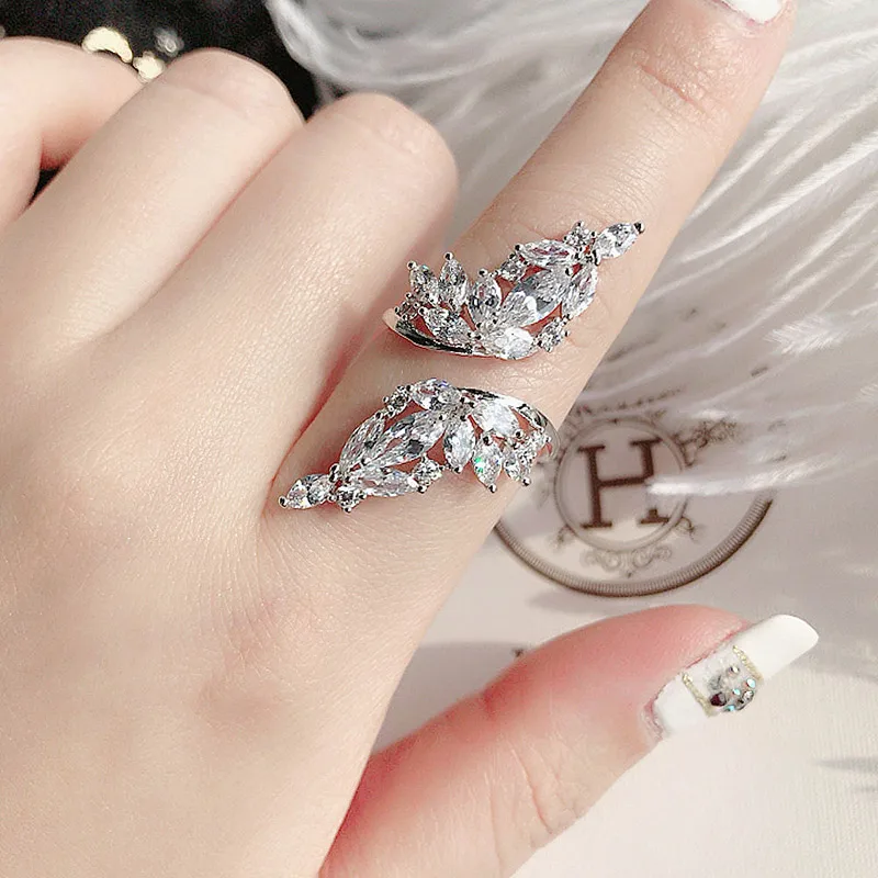 White Color Белого золотого цвета Блестящий кубический циркон кольца для женщин трендовые Регулируемые кольца модные ювелирные изделия аксессуары вечерние подарки CRP224 - Цвет основного камня: White Color