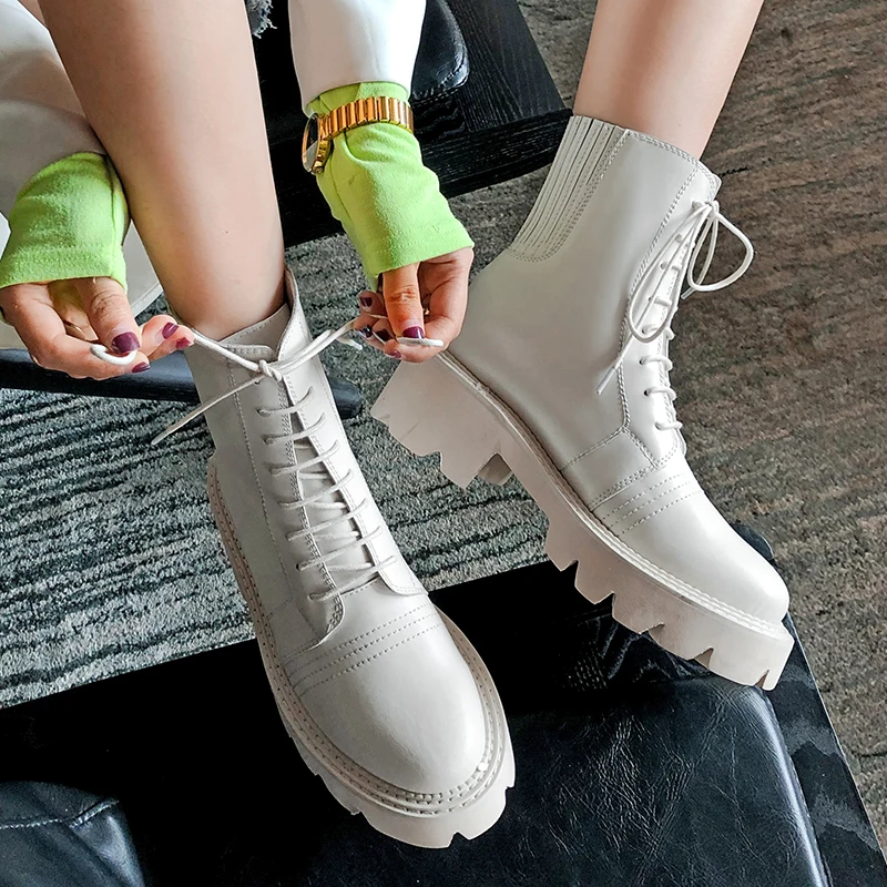 

Cross Tied Chunky high Heels platform boots Woman 2021 Winter autumn Genuine Leather Ankle Boots Retro Working Motorcycle Boots