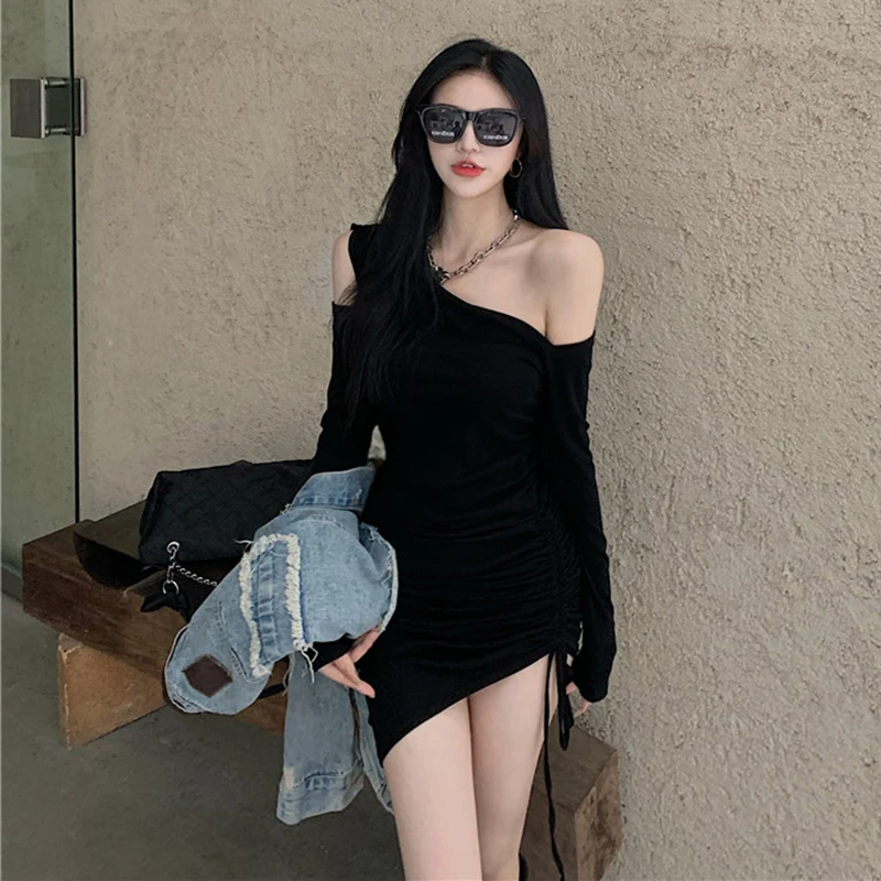 

Платье с открытыми плечами Женская внутренняя базовая юбка Новинка весна-осень 2021 облегающая Асимметричная юбка с длинным рукавом и кулиск...