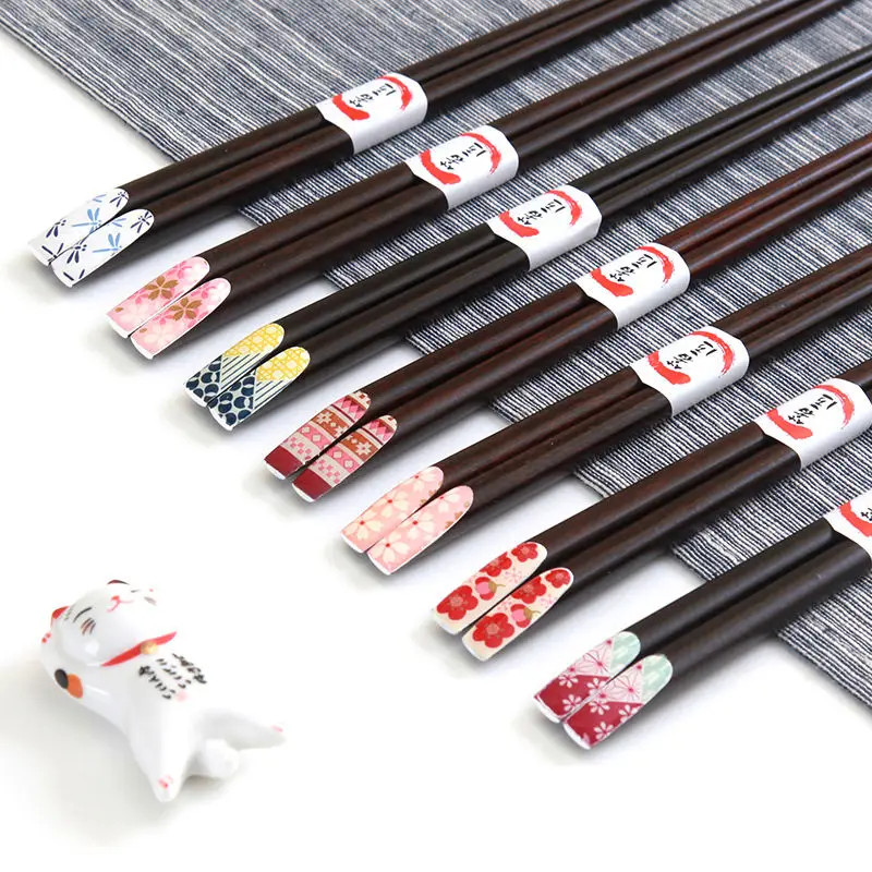 

One Pair Colored Chopsticks Anti-slip Japanese Chopsticks Moisture-proof Sushi Sticks Creative Cute Chop sticks anime chopstick