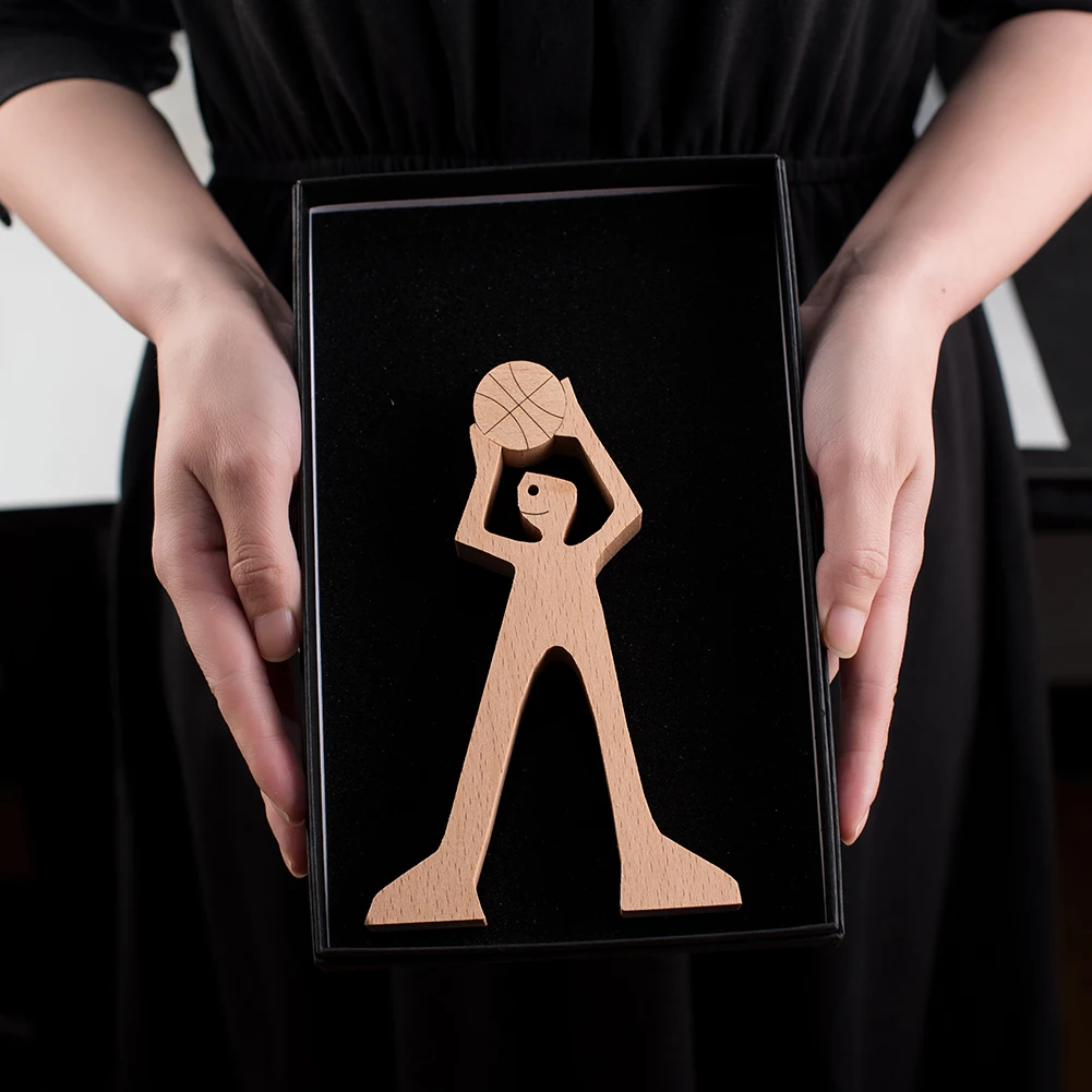 

Basketball carving Wood Decoration Man basketball Wooden Decorative Craft Home Decor Living Room Decoration Sculpture BF Gift