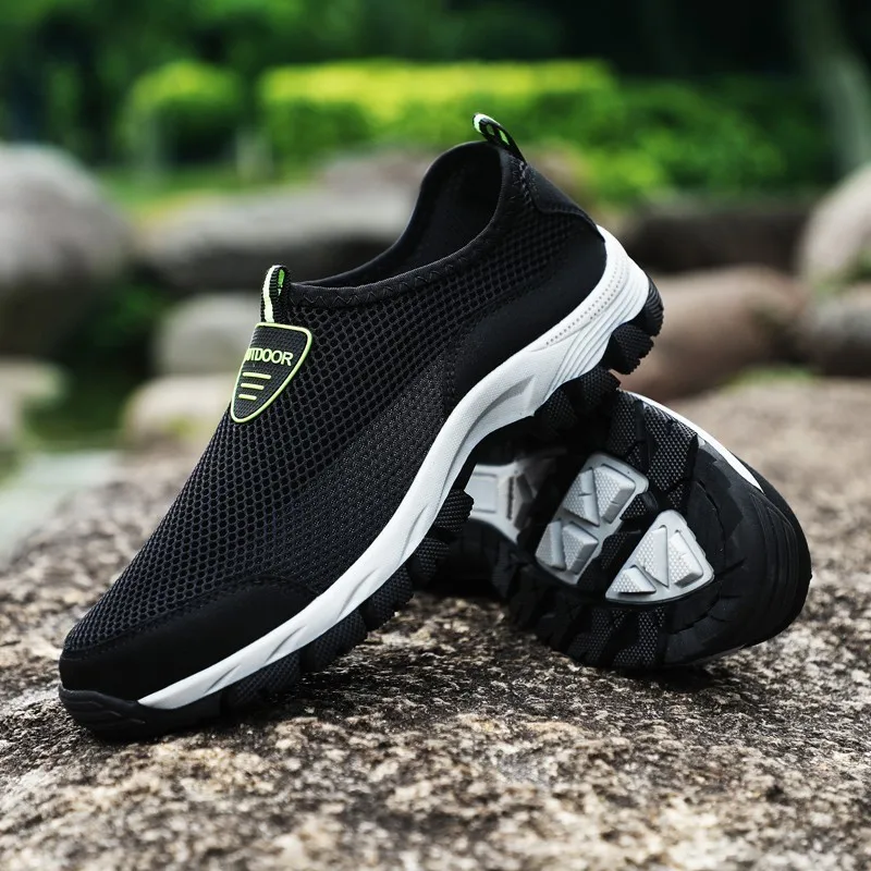 

Mesh Slip-on Hiking Shoes Men Climbing Trekking Sneakers Non-slip Breathable Upstream Outdoor Sneakers Mountain Sport Male Shoes