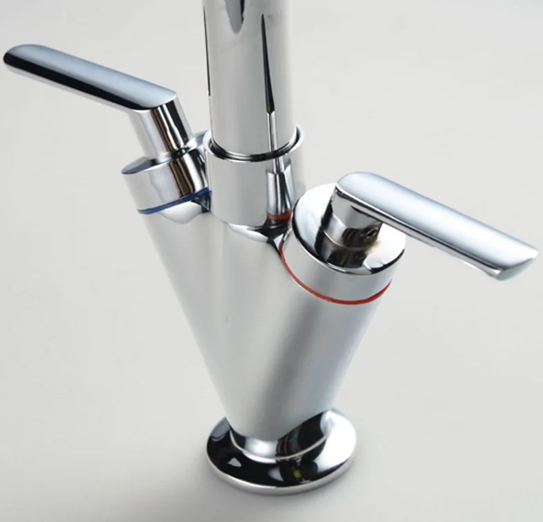 Кухонный смеситель латунный выдвижной кран для холодной и горячей воды одна