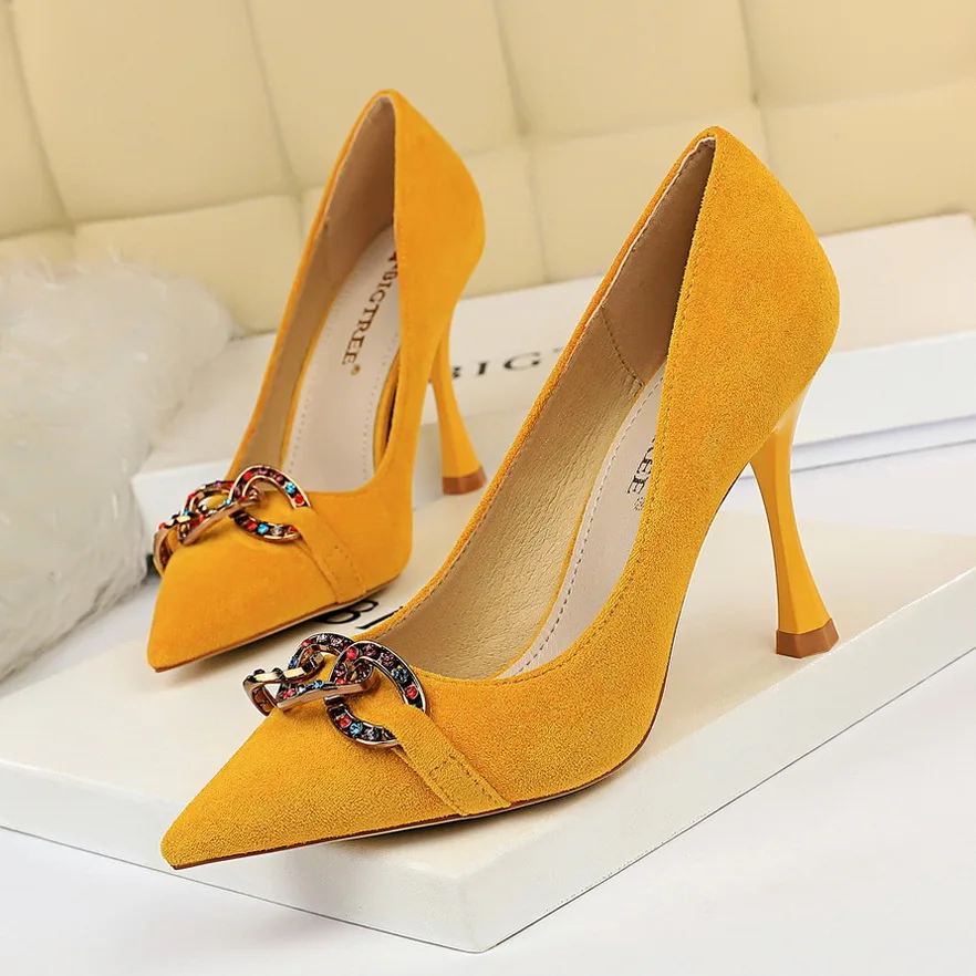

Elegant Suede Women Pumps High Heels Rhinestone Flower Wedding Shoes Bigtree Design Pointed Toe High Heels Shoes 9.5 Heel 1917-1