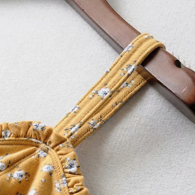 Женский укороченный топ GOPLUS с цветочным принтом в горошек на бретелях без