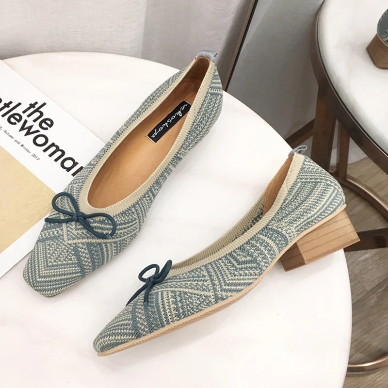 2020 г. весенние милые женские туфли лодочки на низком каблуке с бантом цвет синий